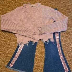 Distressed Cropped Pink Knit Sweater & Jeans
